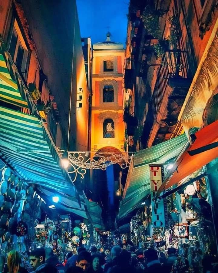 Napoli Centro Storico Un Passo Da San Gennaro Leilighet Eksteriør bilde
