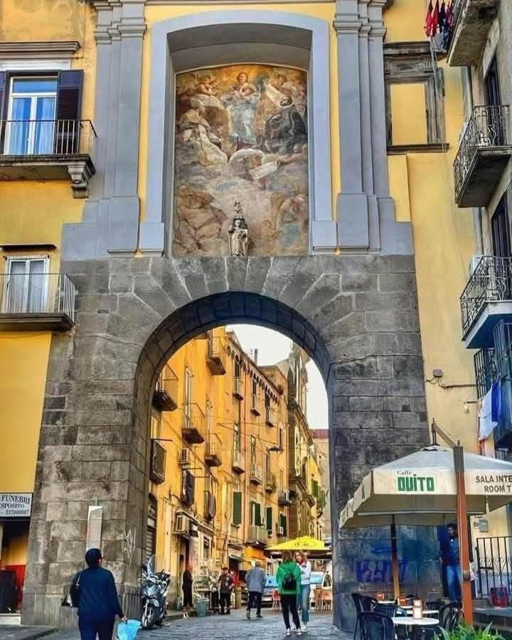 Napoli Centro Storico Un Passo Da San Gennaro Leilighet Eksteriør bilde